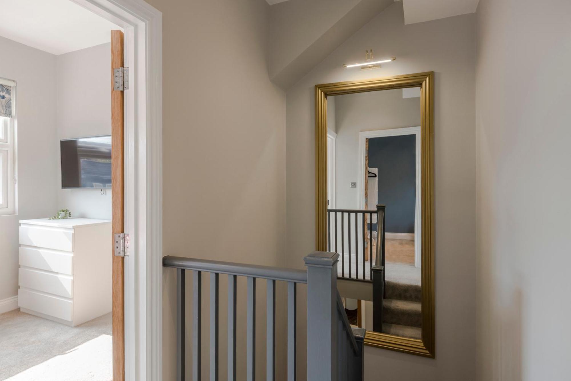 Stunning 3 Bed Duplex Apartment In The Heart Of West Hampstead London Exterior foto