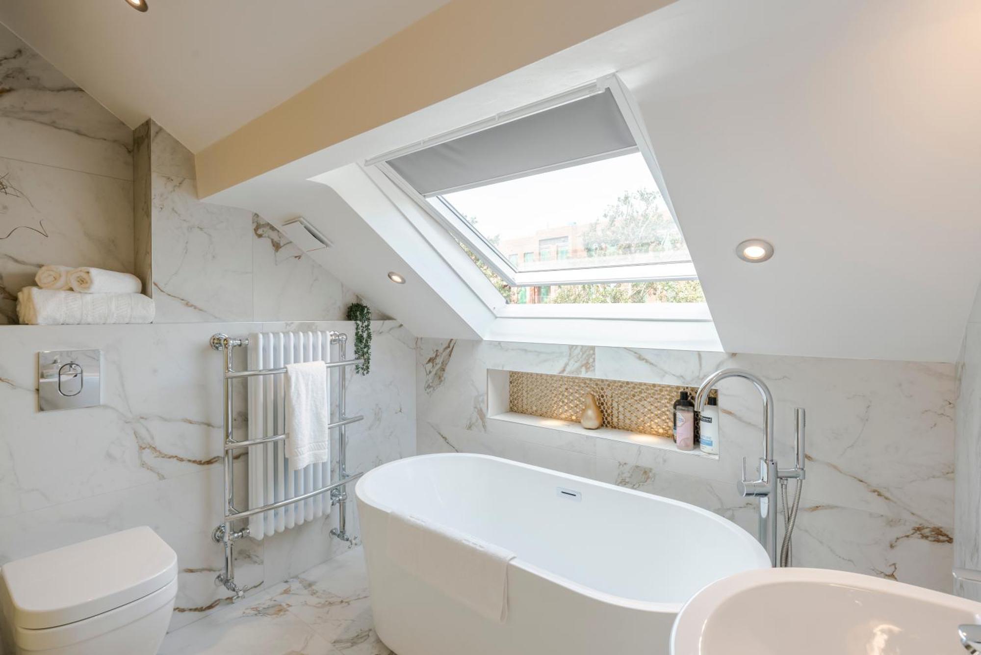 Stunning 3 Bed Duplex Apartment In The Heart Of West Hampstead London Exterior foto