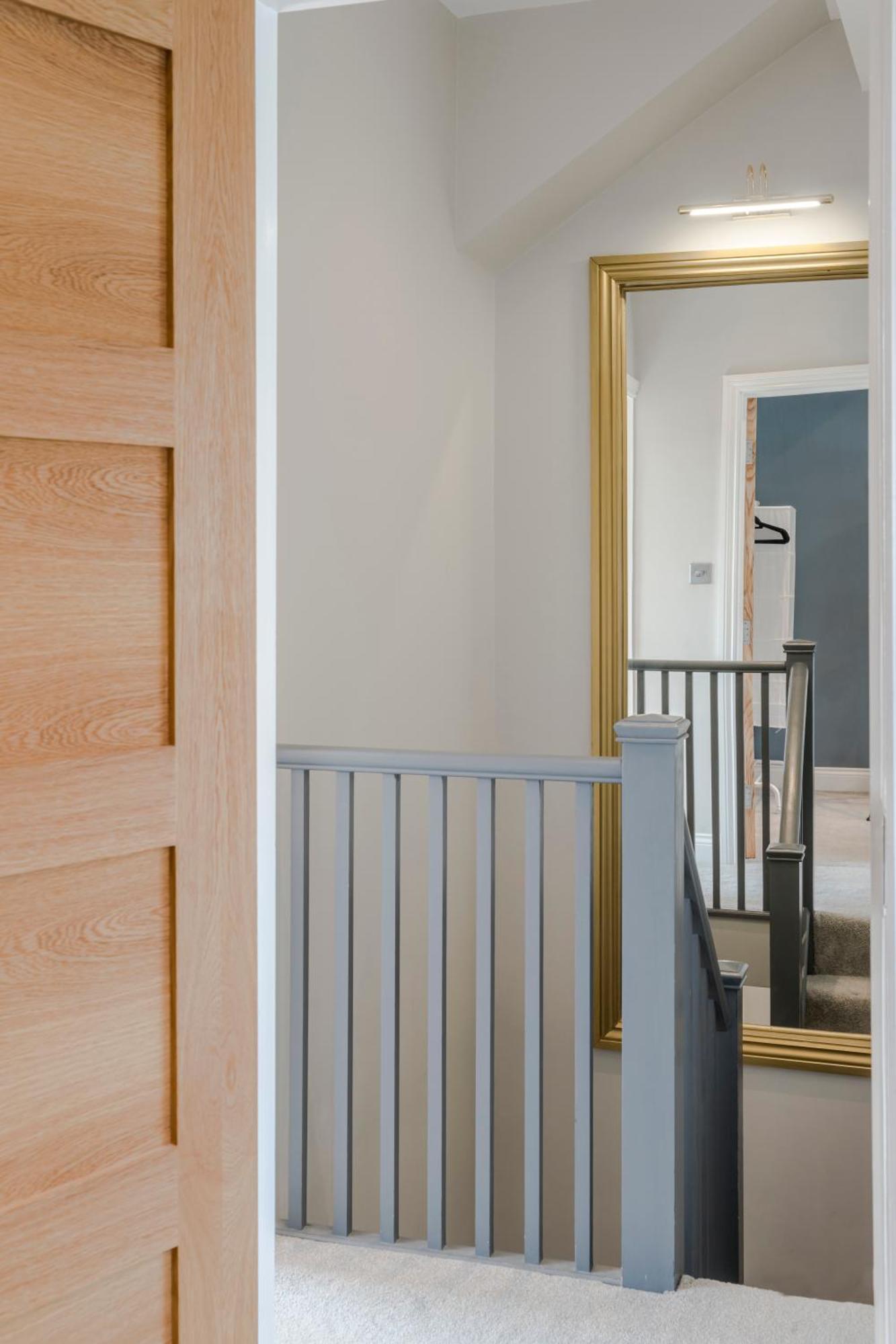 Stunning 3 Bed Duplex Apartment In The Heart Of West Hampstead London Exterior foto
