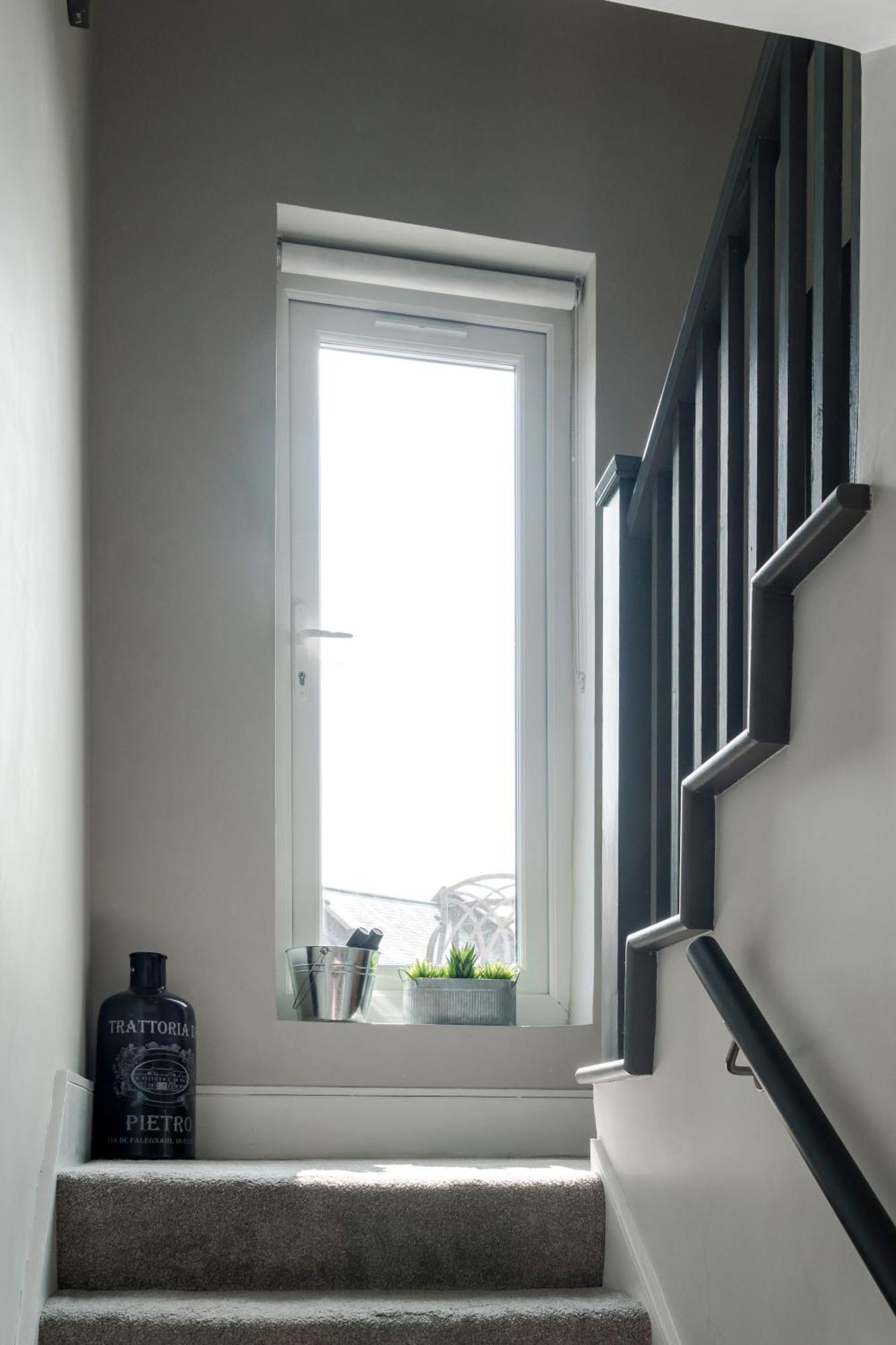 Stunning 3 Bed Duplex Apartment In The Heart Of West Hampstead London Exterior foto